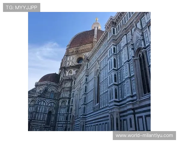 探索米兰最火爆的网红打卡地点，拍出最美的城市风景